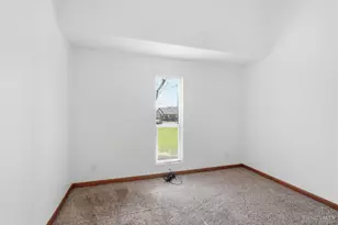 4753 Caprice Dr, Middletown, OH 45044 - Photo 15