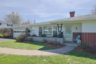 5831 Belleview Ave, Blue Ash, OH 45242 - Photo 3