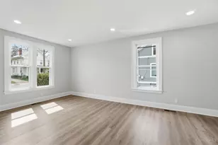 112 Bacon St, Lockland, OH 45215 - Photo 9