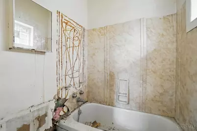 64 E McMicken Avenue, Cincinnati, OH 45202 - Photo 17