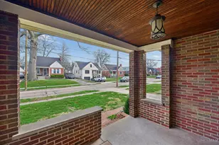 3827 Thornton Dr, Cincinnati, OH 45236 - Photo 29