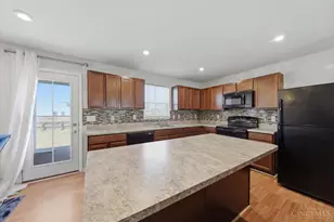 175 Skyway Dr, Springfield Township, OH 45505 - Photo 9