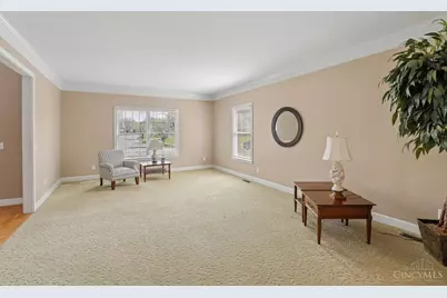 8451 Beckett Pointe Drive, West Chester, OH 45069 - Photo 17