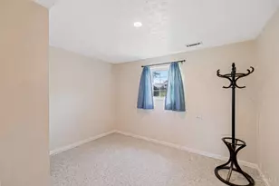 3518 Danbury Rd, Fairfield, OH 45014 - Photo 13