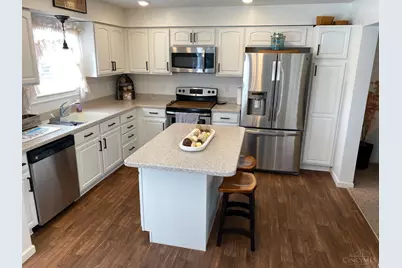 946 Brunswick Drive, Perry Township, OH 45118 - Photo 9