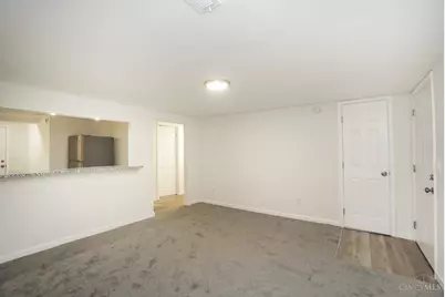 12121 Third Avenue, Sycamore Township, OH 45249 - Photo 5