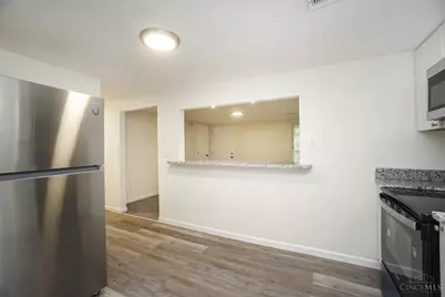 12121 Third Avenue, Sycamore Township, OH 45249 - Photo 9