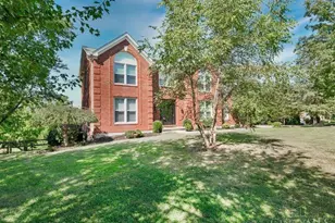 9873 Kittywood Dr, Colerain Township, OH 45252 - Photo 3