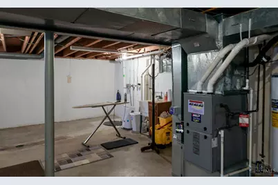 7214 Greenfarms Drive, Springfield Township, OH 45224 - Photo 35