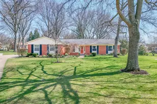 7214 Greenfarms Dr, Springfield Township, OH 45224 - Photo 1