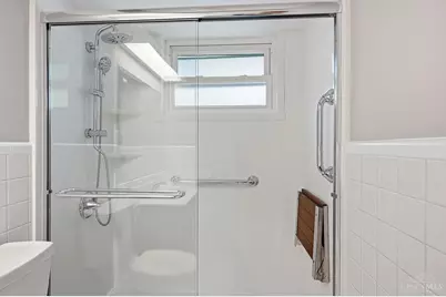 6683 Greentree Drive, Springfield Township, OH 45224 - Photo 33