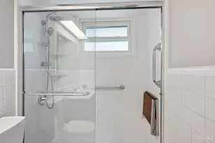 6683 Greentree Dr, Springfield Township, OH 45224 - Photo 33