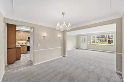 6683 Greentree Drive, Springfield Township, OH 45224 - Photo 9