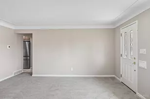 6683 Greentree Dr, Springfield Township, OH 45224 - Photo 3