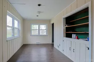 5220 Valley Ridge Rd, Green Township, OH 45247 - Photo 9