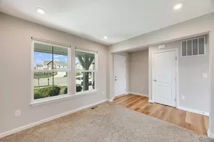 7860 Ellington Ct, Hamilton Township, OH 45039 - Photo 5