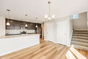 7860 Ellington Ct, Hamilton Township, OH 45039 - Photo 9