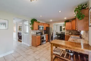 325 Thelma Ave, Clayton, OH 45415 - Photo 15