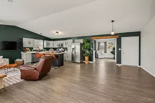 184 Dortmund Dr, Perry Township, OH 45118 - Photo 7