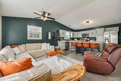 184 Dortmund Drive, Perry Township, OH 45118 - Photo 9