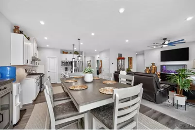 7114 Rivendell Circle, Miami Township, OH 45459 - Photo 17