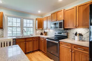 7829 Strawberry Hill Ln, Deerfield Township, OH 45039 - Photo 9