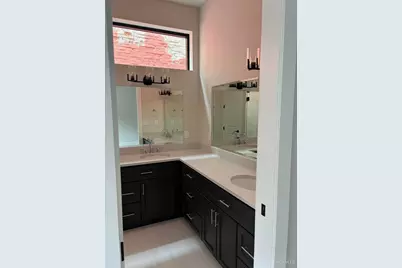 148 Mulberry Street, Cincinnati, OH 45202 - Photo 21