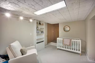 6917 Kleindale Avenue, Cincinnati, OH 45231 - Photo 27