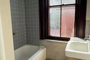 2410 Ashland Ave, Cincinnati, OH 45206 - Photo 9