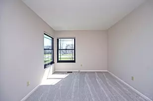 8346 White Hill Ln, West Chester, OH 45069 - Photo 15