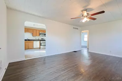 221 E Mechanic Street, Reading, OH 45215 - Photo 9