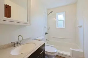 221 E Mechanic St, Reading, OH 45215 - Photo 15