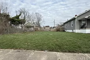 425 McKinley St, Middletown, OH 45042 - Photo 1