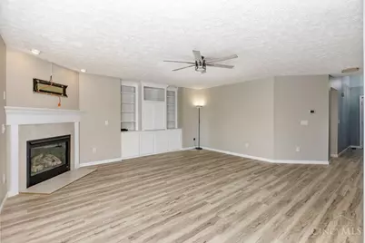 9228 Sawgrass Drive, Miami Township, OH 45342 - Photo 7