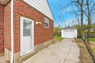 3790 N Broadlawn Cir, Silverton, OH 45236 - Photo 31