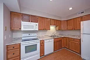 1080 Wittshire Ln, Anderson Township, OH 45255 - Photo 11