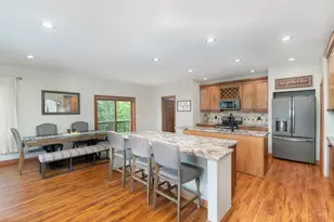 1753 E Cove Cir, Lawrenceburg, IN 47025 - Photo 11