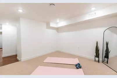 4561 Anthony Avenue, Cincinnati, OH 45223 - Photo 31