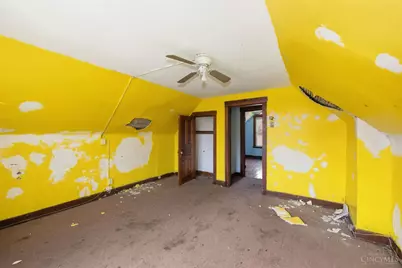 3443 Woodburn Avenue, Cincinnati, OH 45207 - Photo 27