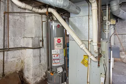 3443 Woodburn Avenue, Cincinnati, OH 45207 - Photo 33