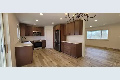 969 Robin Hill Drive, New Richmond, OH 45157 - Photo 3