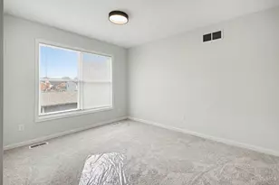 745 Compton Rd, Springfield Township, OH 45231 - Photo 17