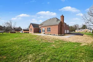 745 Compton Rd, Springfield Township, OH 45231 - Photo 25