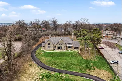 740 N Fred Shuttlesworth Circle, Cincinnati, OH 45229 - Photo 3