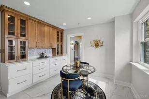 740 N Fred Shuttlesworth Cir, Cincinnati, OH 45229 - Photo 15