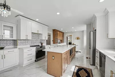 740 N Fred Shuttlesworth Circle, Cincinnati, OH 45229 - Photo 9