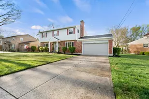 1990 Lady Ellen Dr, Anderson Township, OH 45230 - Photo 3