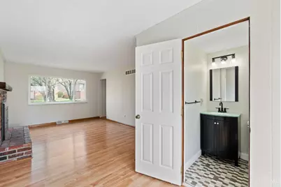 1990 Lady Ellen Drive, Anderson Township, OH 45230 - Photo 13