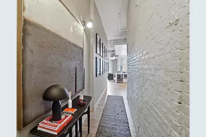 813 Broadway Street #404, Cincinnati, OH 45202 - Photo 9