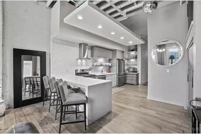 813 Broadway Street #404, Cincinnati, OH 45202 - Photo 15